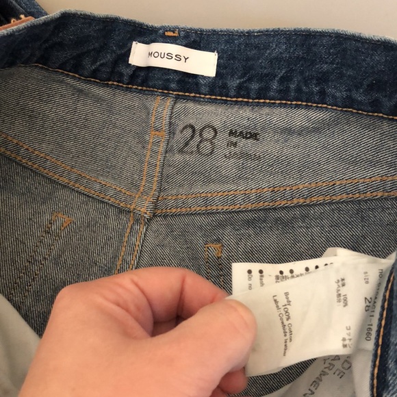 Moussy Laurel Patched Tapered Jean - Picture 9 of 10